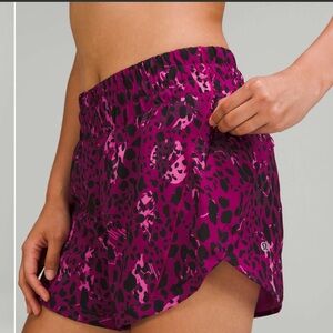 Lululemon Track That Mid-Rise Lined Short 5"